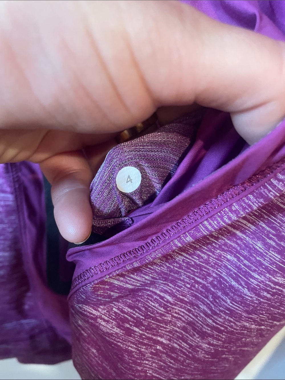 Lululemon Run Featherweight Hybrid Jacket Dew Berry Sz 4 B133 - Picture 4 of 5